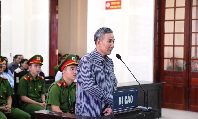 Vết nhơ để đời