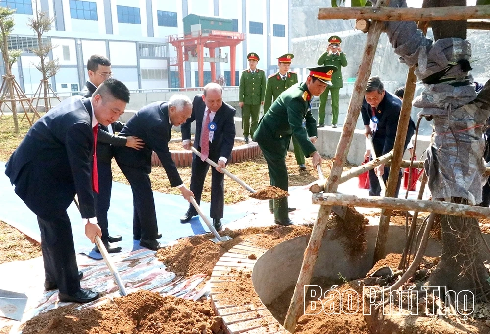 Khánh thành Nhà máy Thủy điện Hòa Bình mở rộng - Công trình trọng điểm chào mừng Đại hội XIV của Đảng