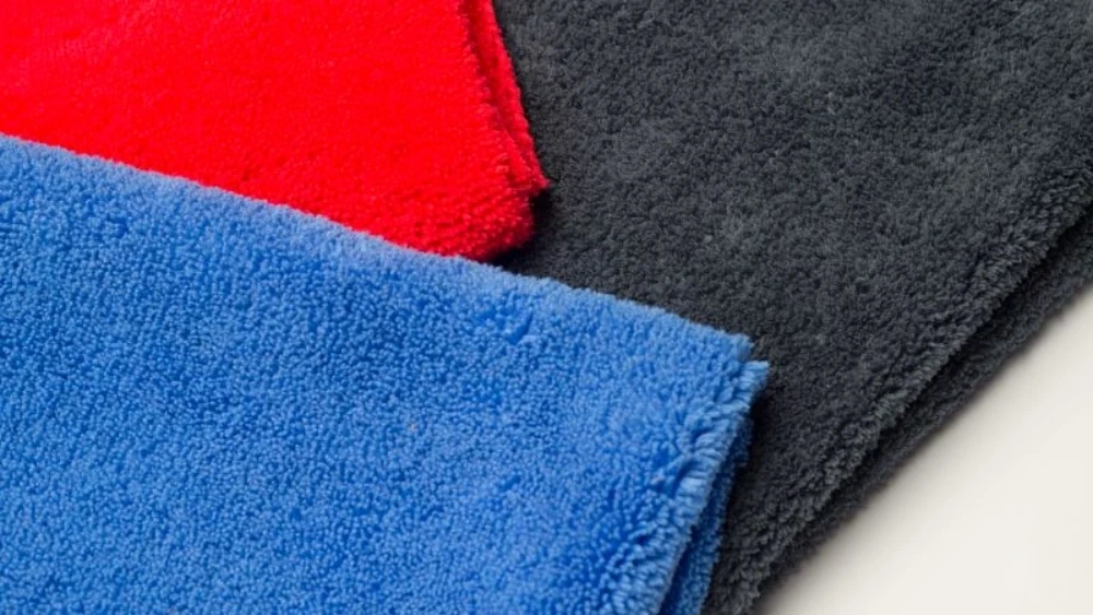 Vệ sinh màn hình TV cuối năm, bạn cần hết sức lưu ý điều này