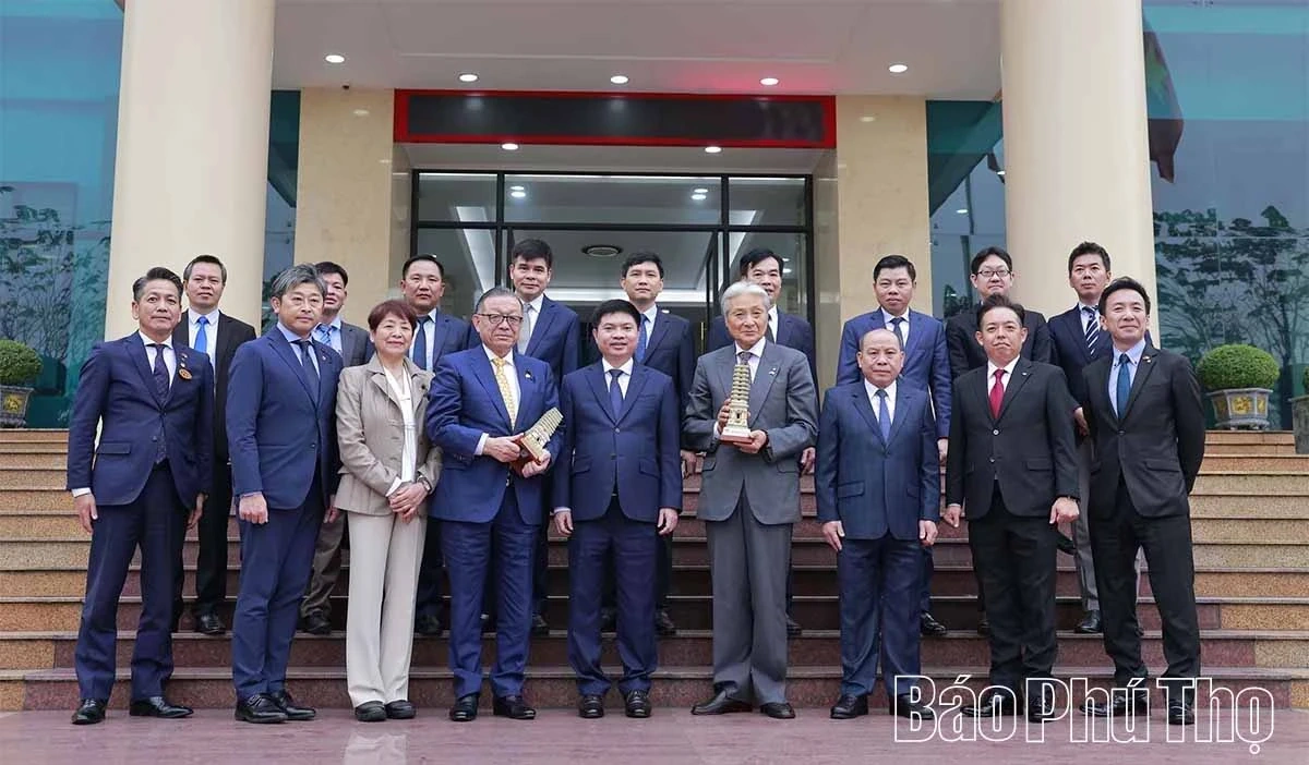 Bí thư Tỉnh ủy Trương Quốc Huy tiếp xã giao Đoàn công tác tỉnh Tochigi, Nhật Bản