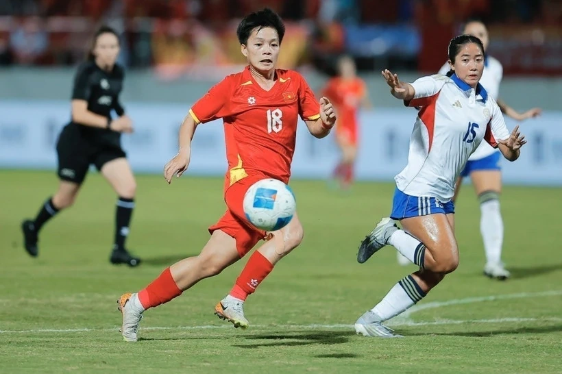 Trọng tài cướp bàn thắng, tuyển Nữ Việt Nam ngậm ngùi về nhì ở SEA Games 33