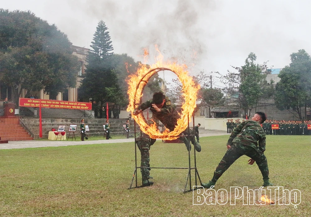 Xây dựng nền quốc phòng toàn dân vững mạnh