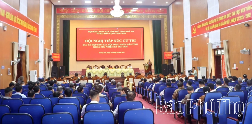 Đại biểu HĐND tỉnh cụm Lương Sơn tiếp xúc cử tri sau Kỳ họp thứ Hai, khóa XIX