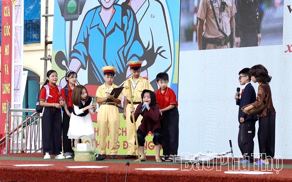 Hội thi giao lưu giáo dục kỹ năng tham gia giao thông an toàn cấp Tiểu học