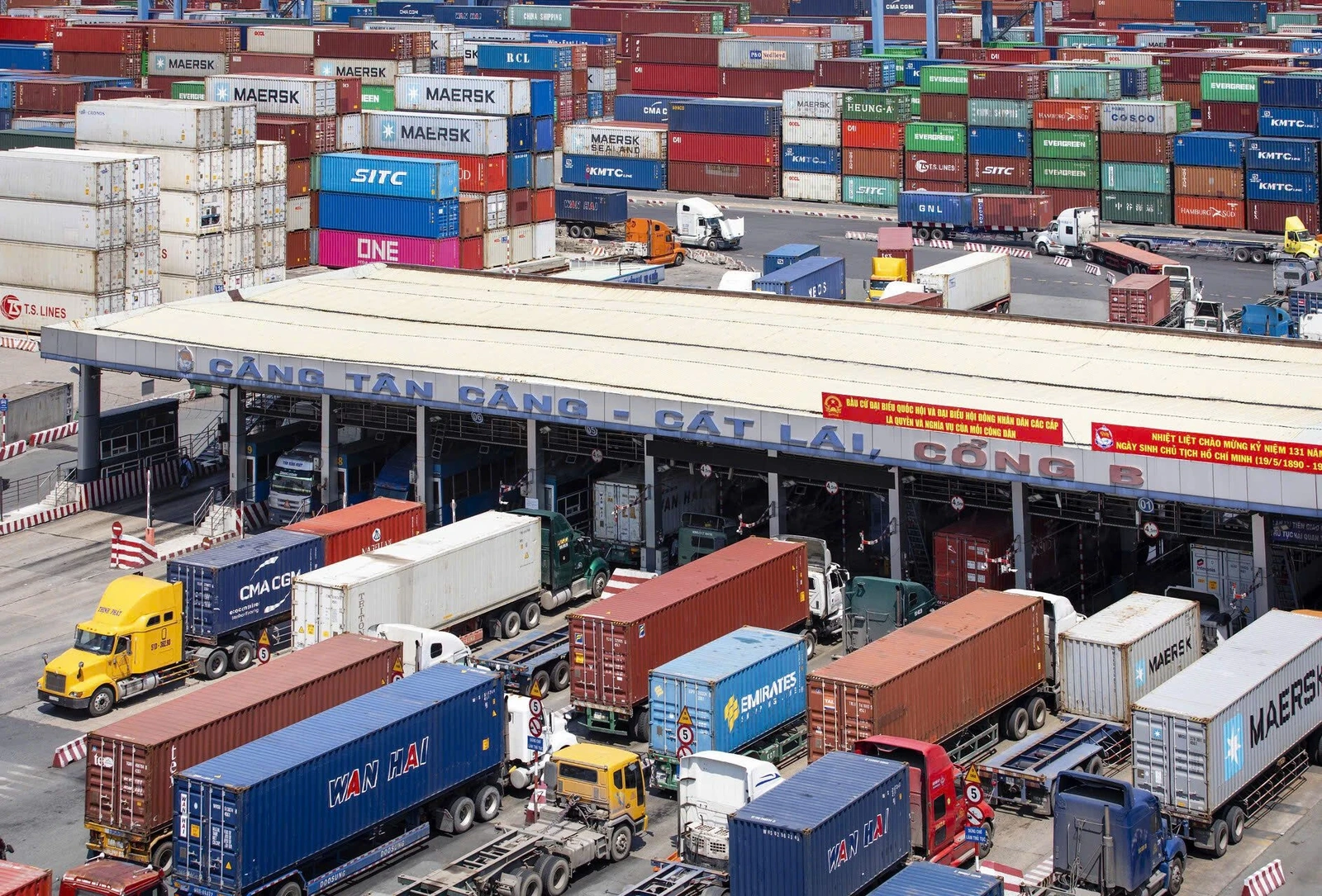 Đột phá hạ tầng cảng biển, nâng tầm vị thế quốc gia