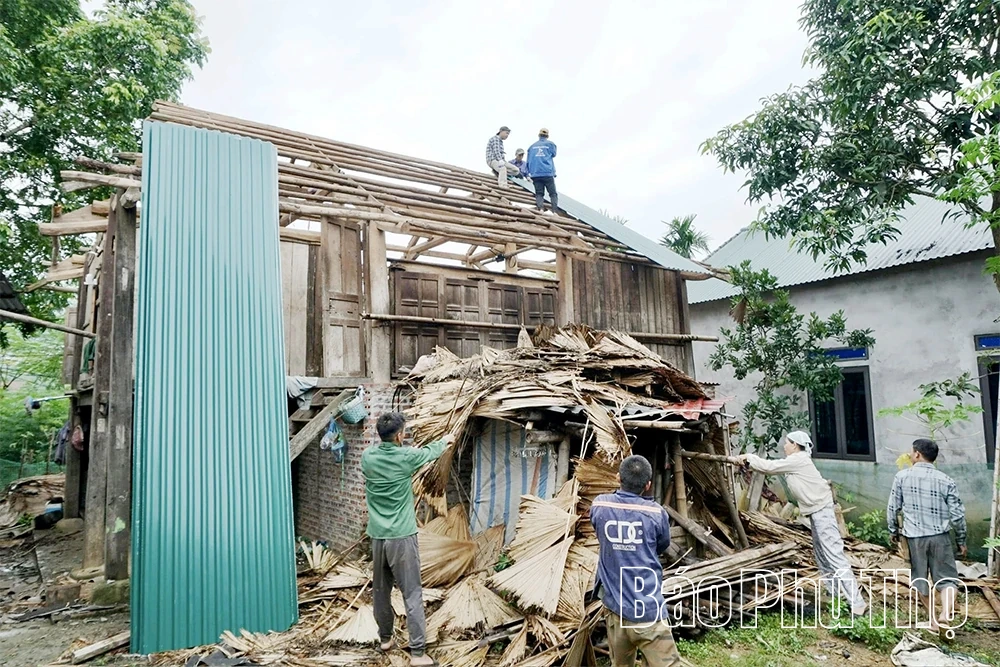 Xóa nhà tạm, xây hy vọng