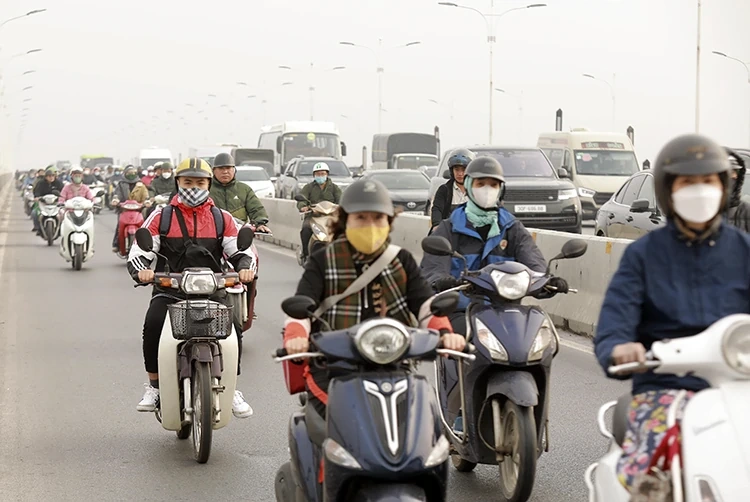 Thời tiết ngày 23/12: Bắc Bộ, Bắc Trung Bộ lạnh về đêm và sáng, biển động