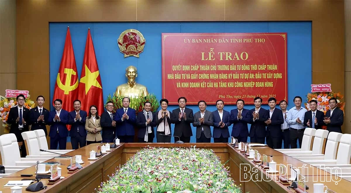 Trao Giấy chứng nhận đăng ký đầu tư cho Tập đoàn Amata