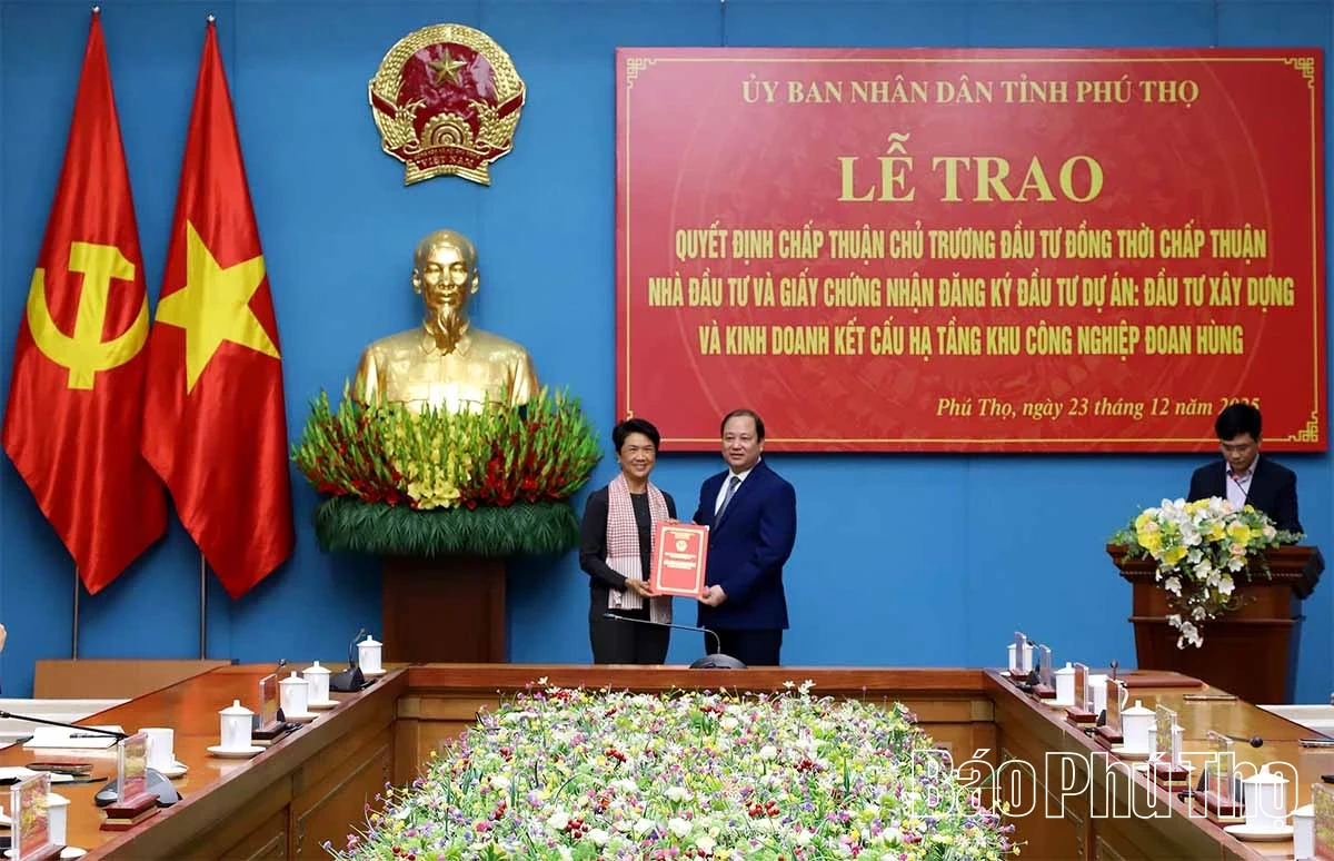 Trao Giấy chứng nhận đăng ký đầu tư cho Tập đoàn Amata