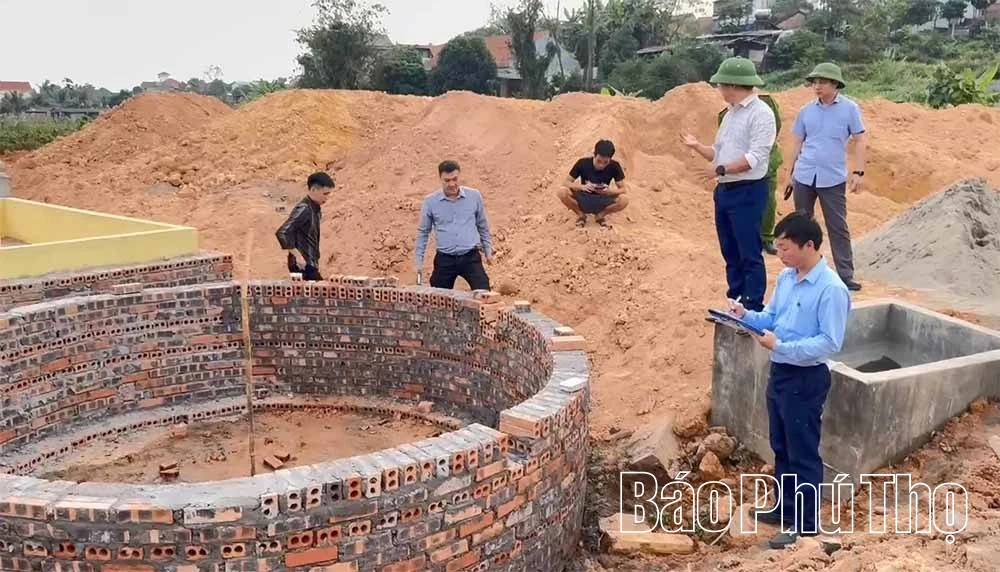 Lâm Thao xử lý vi phạm xây dựng nghĩa trang gia đình trái phép