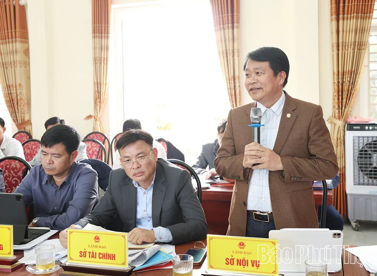 Phó Chủ tịch UBND tỉnh Nguyễn Huy Ngọc thăm, làm việc với 6 xã