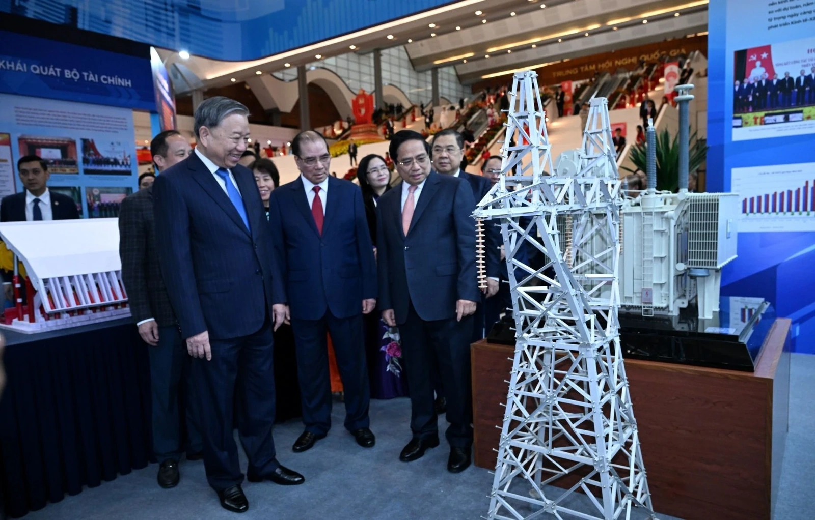 Lãnh đạo Đảng, Nhà nước tham dự Đại hội Thi đua yêu nước toàn quốc lần thứ XI