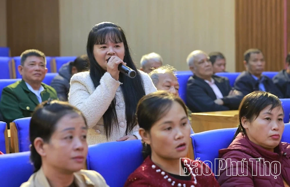 Đại biểu HĐND tỉnh tiếp xúc cử tri sau Kỳ họp thứ Hai