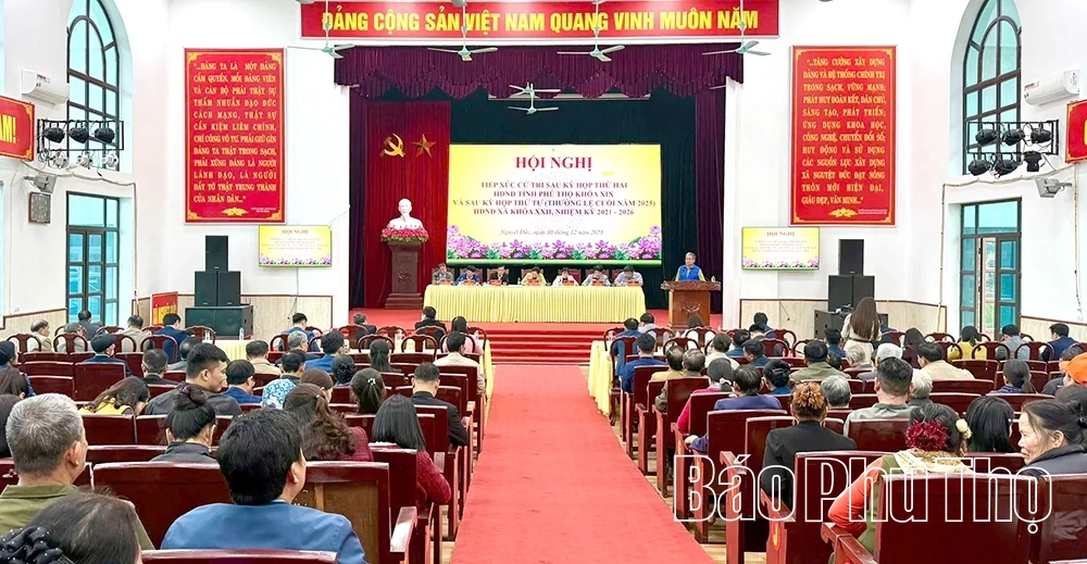 Tổ đại biểu HĐND tỉnh cụm Yên Lạc tiếp xúc cử tri sau Kỳ họp thứ Hai