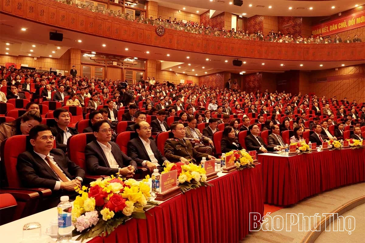 Xây dựng tỉnh Phú Thọ phát triển nhanh, bền vững, đáp ứng niềm tin của Nhân dân