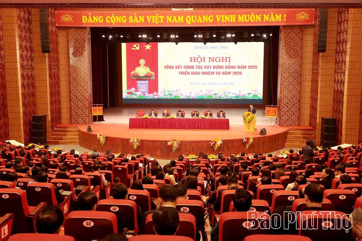 Xây dựng tỉnh Phú Thọ phát triển nhanh, bền vững, đáp ứng niềm tin của Nhân dân