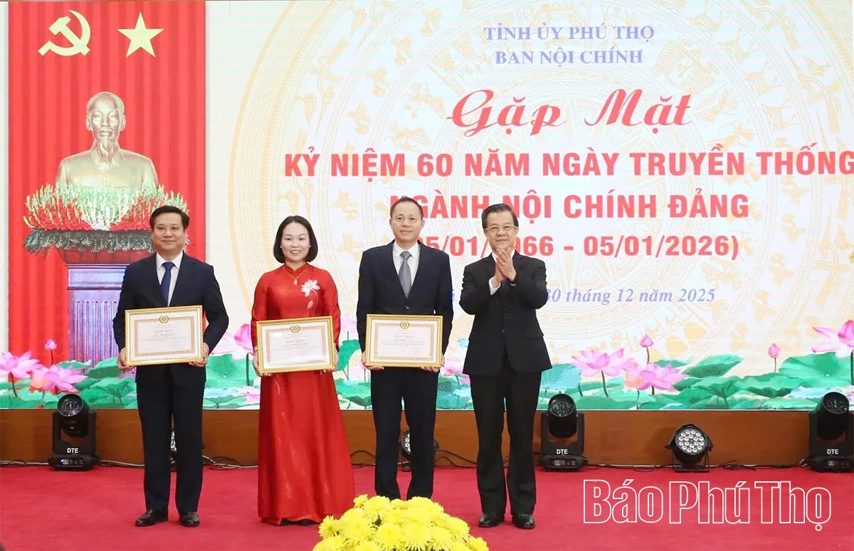 Gặp mặt kỷ niệm 60 năm Ngày truyền thống ngành Nội chính Đảng