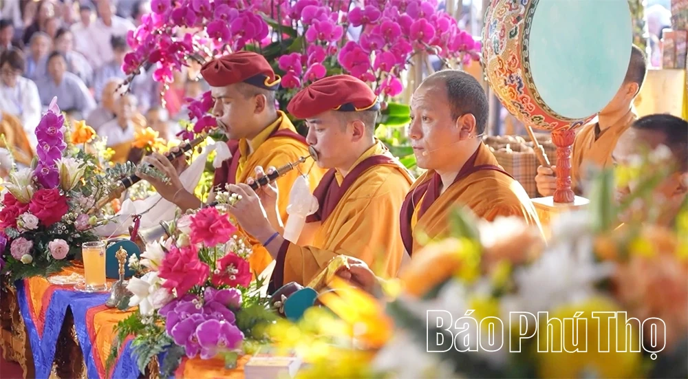 Pháp hội Cầu an đón năm mới 2026 tại Bảo tháp Mandala Tây Thiên