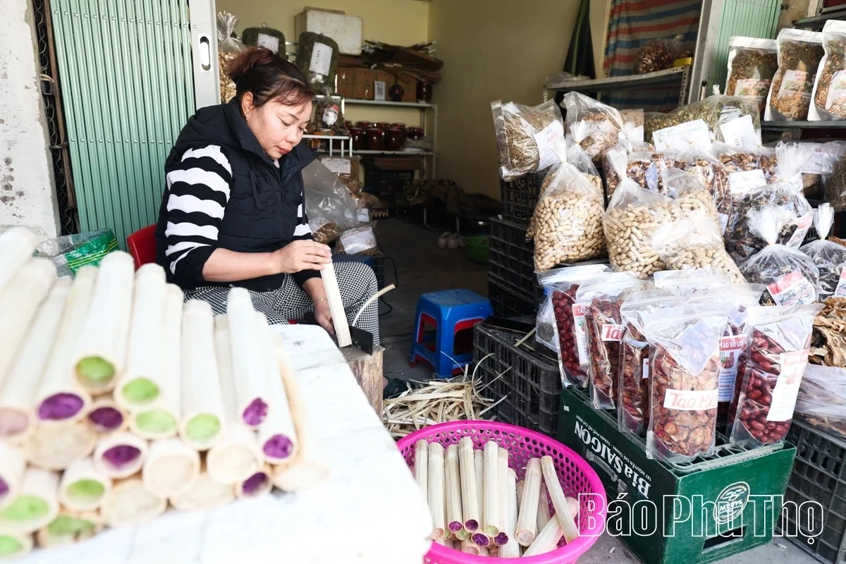 Fragrant and Sticky Bamboo Rice from Muong Dong