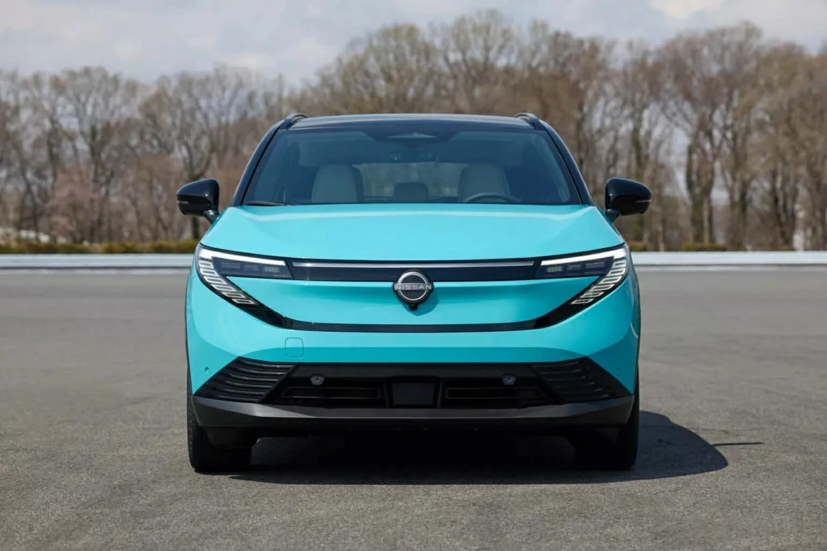 Hãng ô tô nào cải thiện mạnh mẽ nhất trong năm 2025?