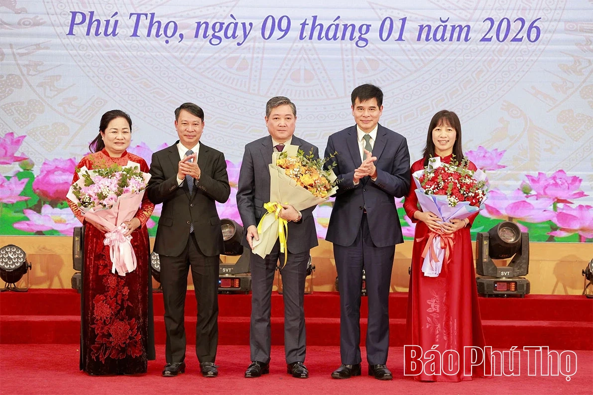 Xây dựng và phát triển văn hóa, đáp ứng yêu cầu phát triển bền vững của địa phương