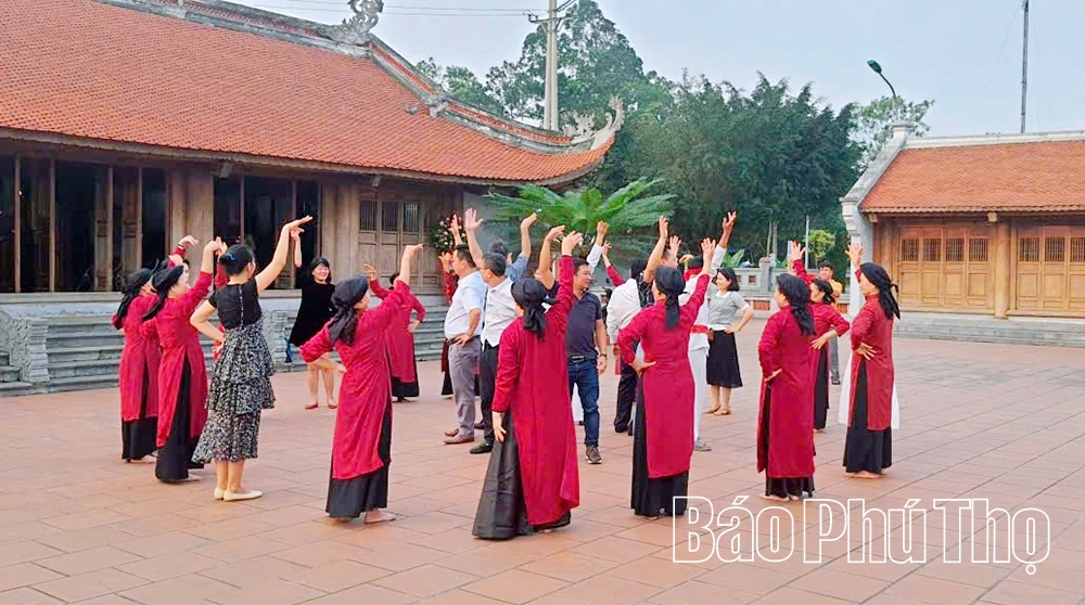 Ông trùm phường Xoan Kim Đái