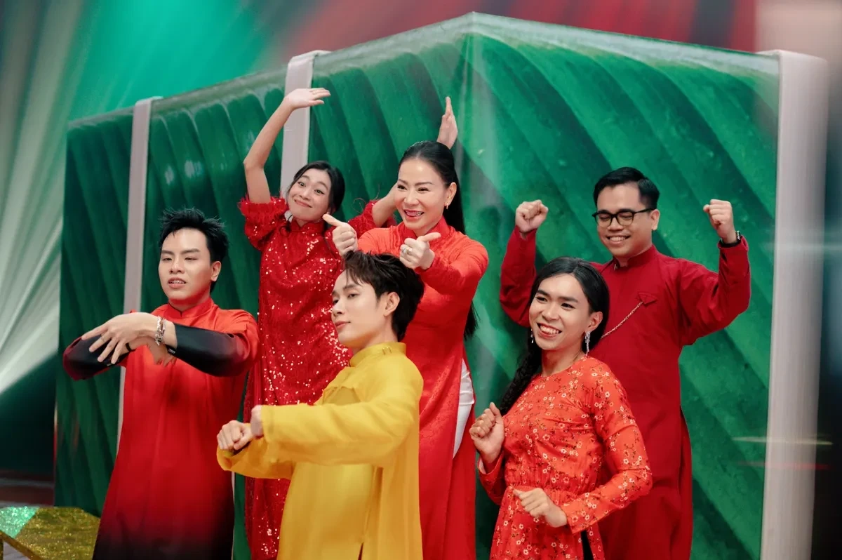 Trúc Nhân mời dàn nghệ sĩ góp mặt MV Tết “Vạn sự như ý”