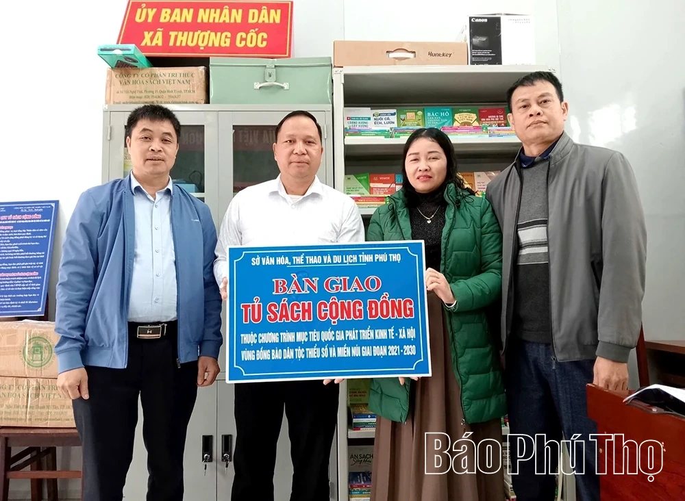 Thư viện tỉnh Phú Thọ bàn giao tủ sách cộng đồng cho 24 xã vùng dân tộc thiểu số và miền núi