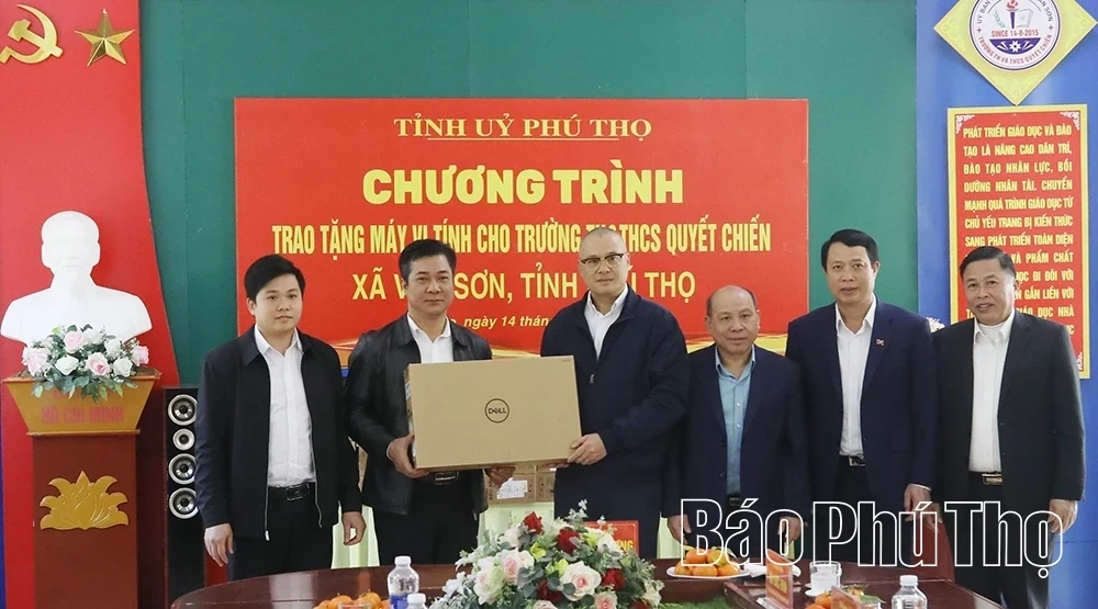 Provincial Party Secretary Pham Dai Duong Works with Tan Lac, Toan Thang, Muong Bi, Muong Hoa, and Van Son Communes