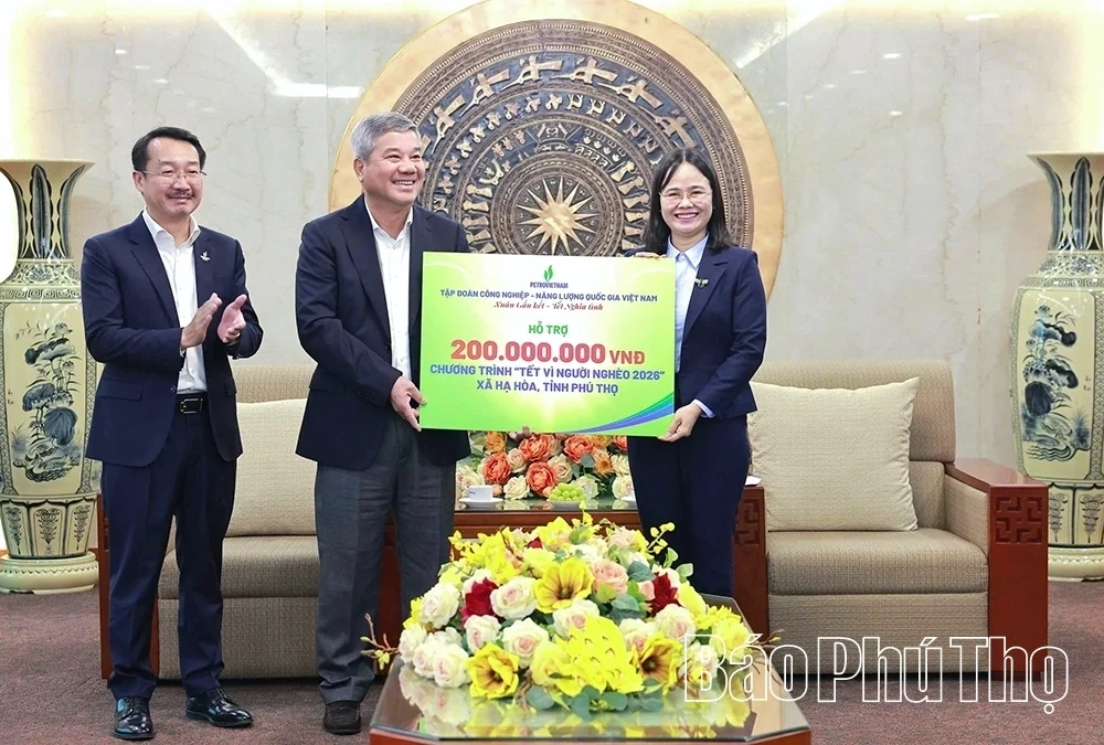 Petrovietnam providing over 1.7 billion VND to support the poor during Tet holiday