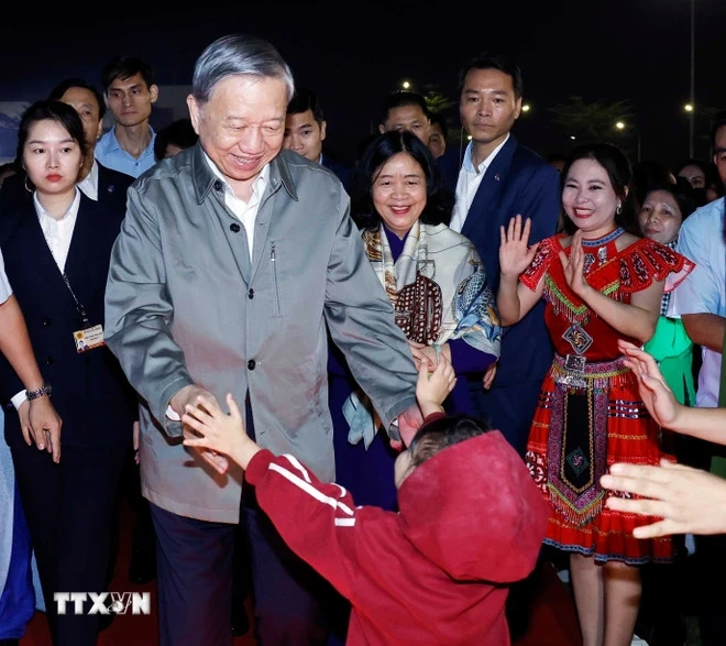 Bảo đảm văn kiện Đại hội XIV trở thành động lực đổi mới tư duy và hành động, khơi dậy khát vọng phát triển