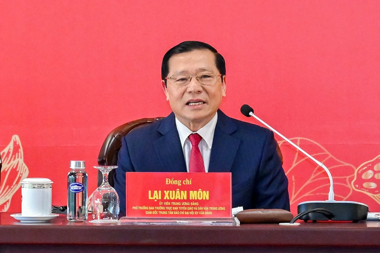 Bồi đắp niềm tin và khát vọng phát triển đất nước phồn vinh, văn minh, hạnh phúc