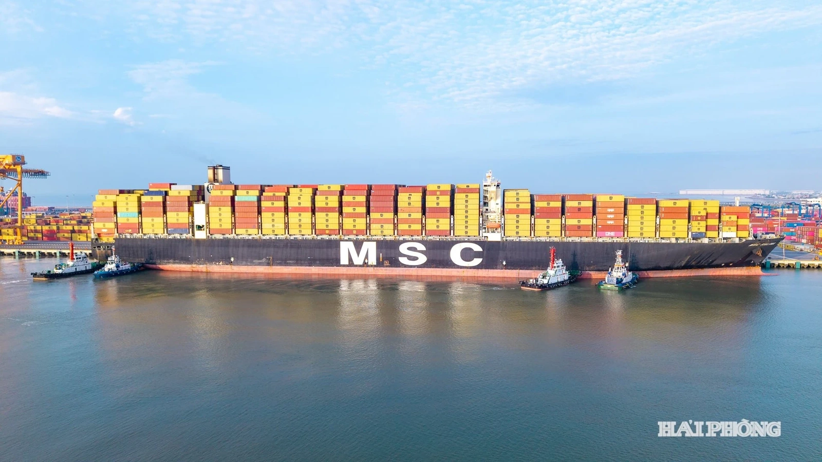 Tổ hợp cảng biển hiện đại nhất miền Bắc