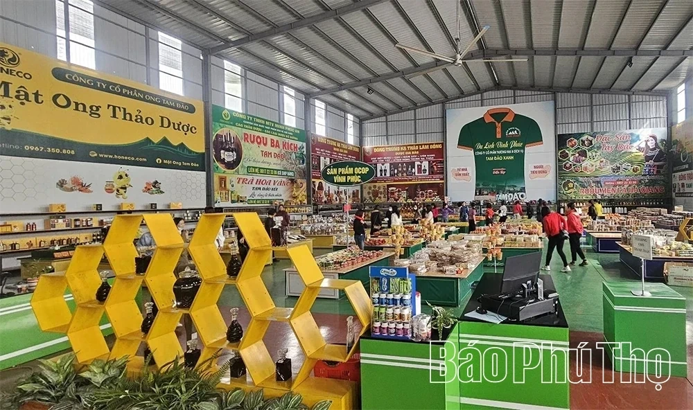 The Woman Bringing the Tam Dao Honey Brand to the World