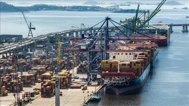 Ba xu hướng định hình kinh tế thế giới 2026