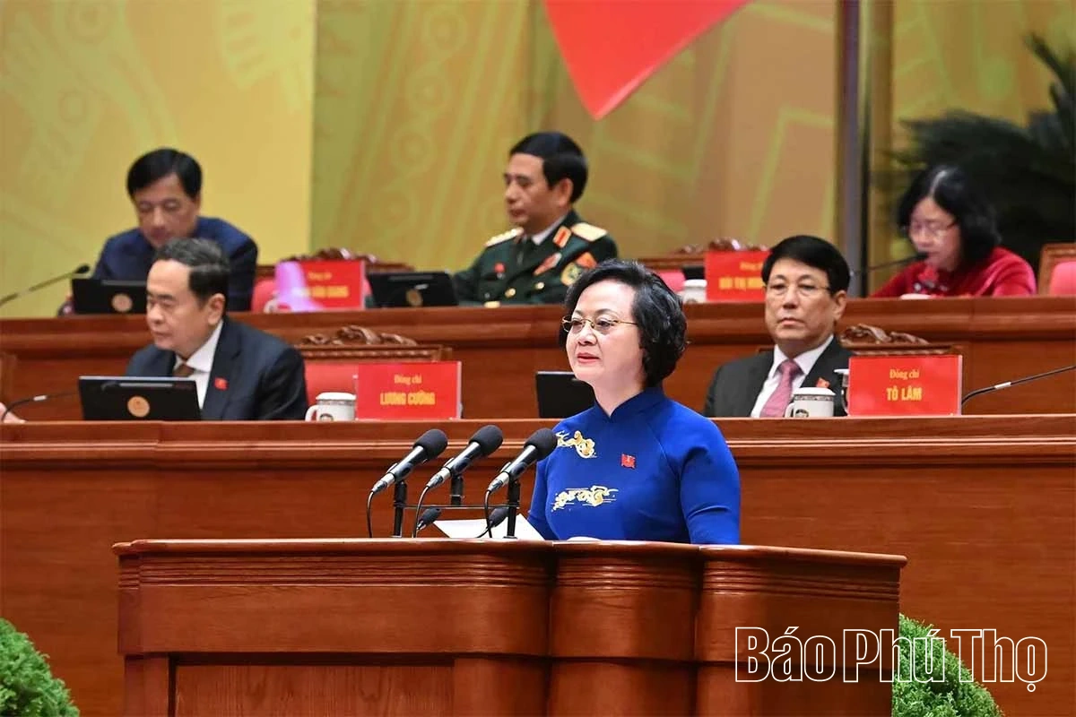 Thảo luận ở hội trường về các Văn kiện Đại hội