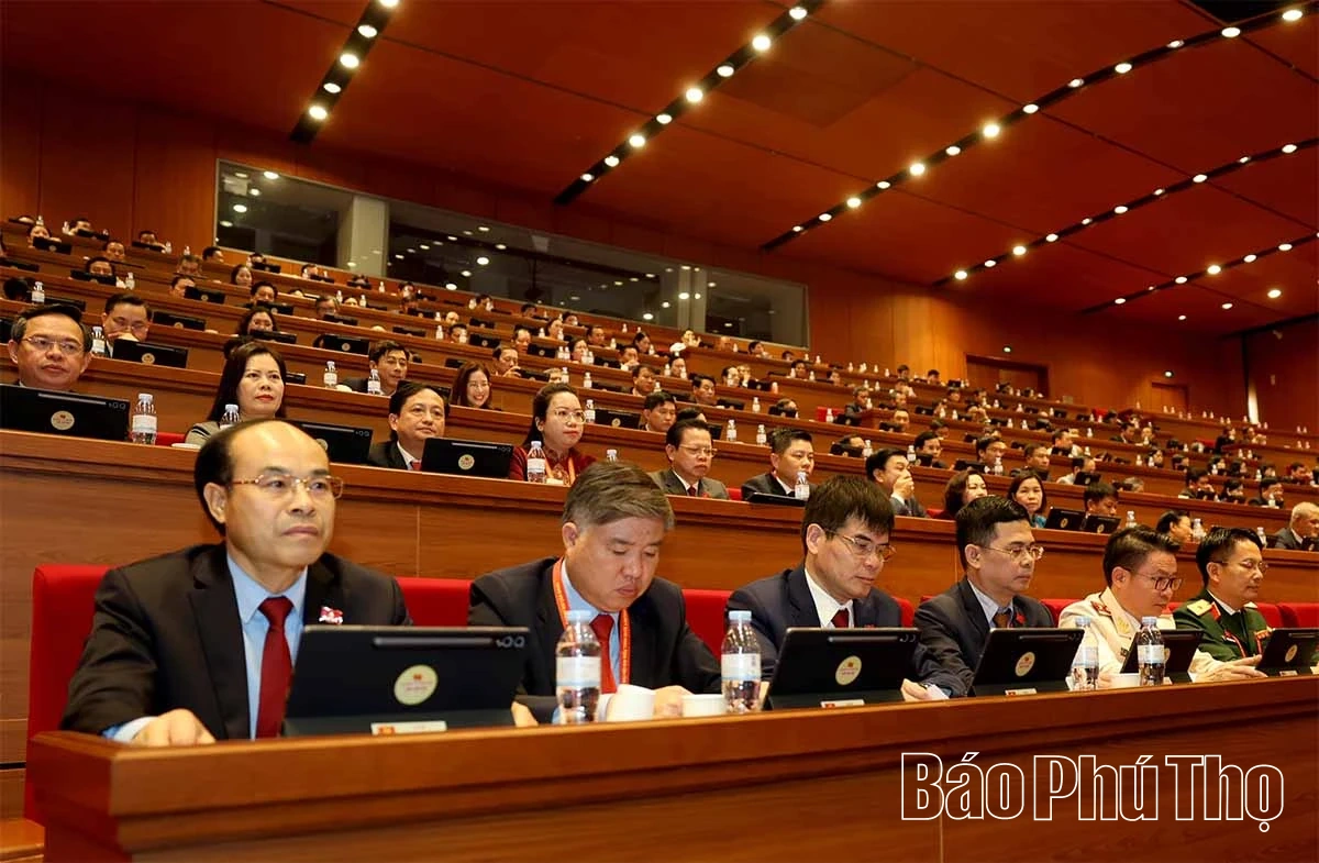 Thảo luận ở hội trường về các Văn kiện Đại hội