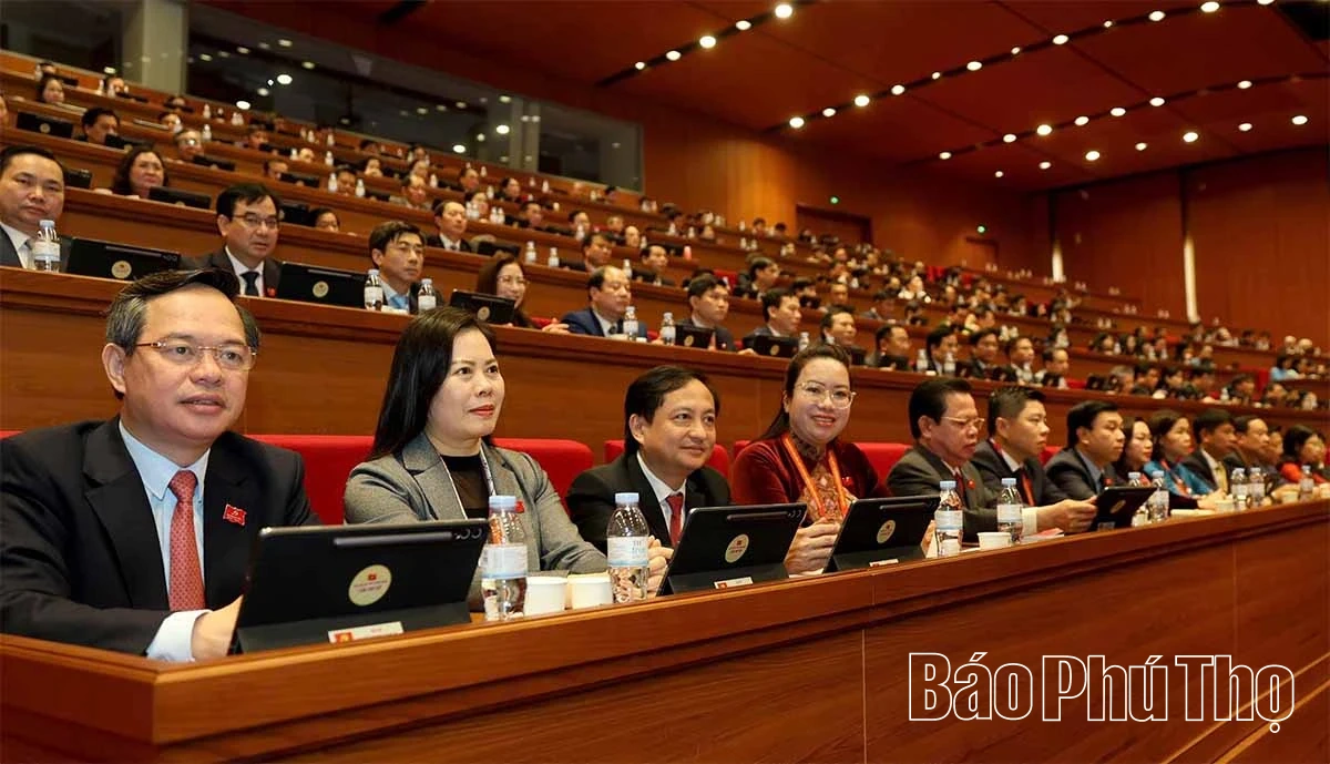 Thảo luận ở hội trường về các Văn kiện Đại hội