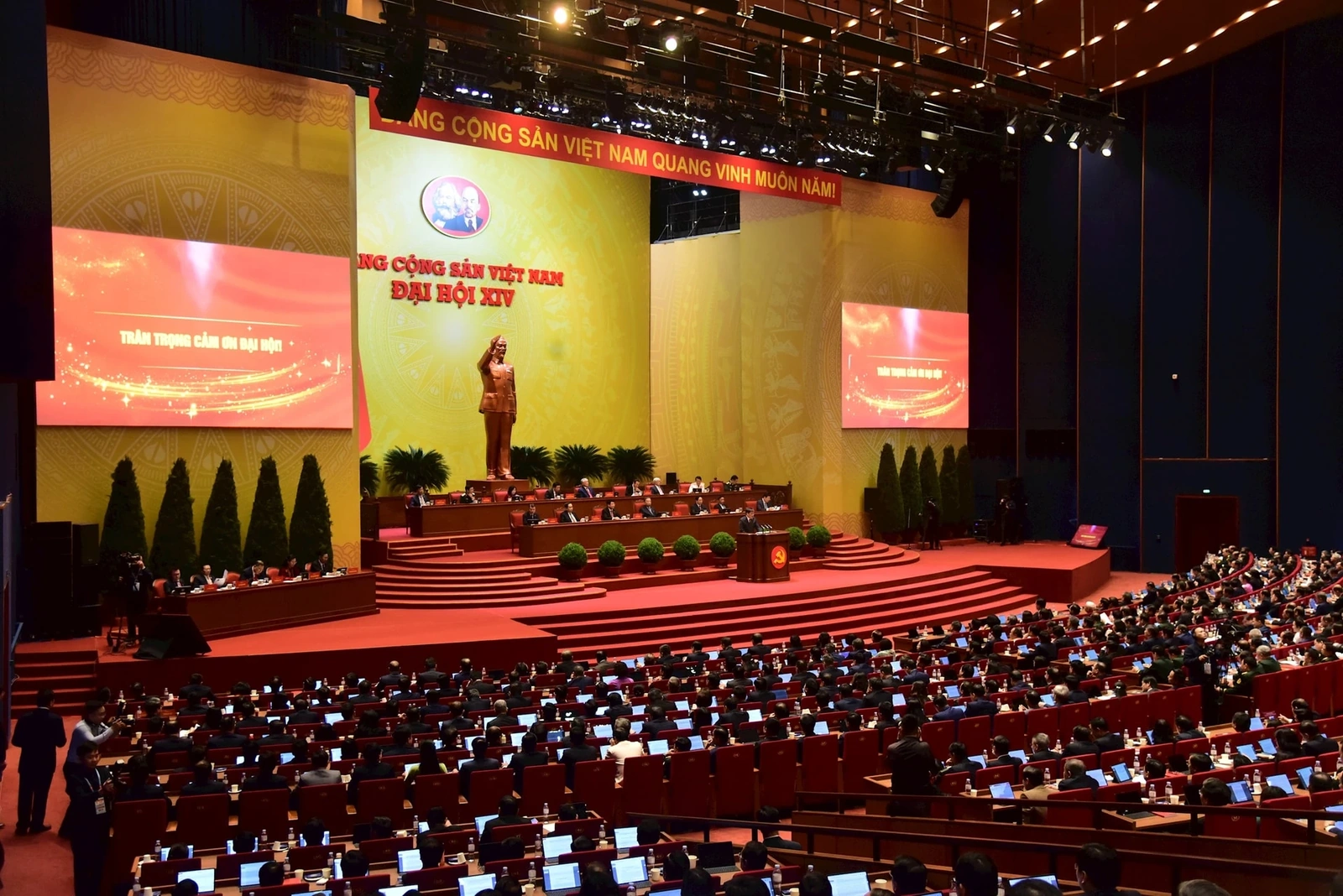 Quy trình bầu Bộ Chính trị, bầu Tổng Bí thư