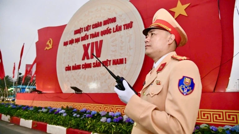Cảnh sát giao thông hoàn thành xuất sắc nhiệm vụ, bảo đảm tuyệt đối an toàn giao thông phục vụ Đại hội XIV của Đảng