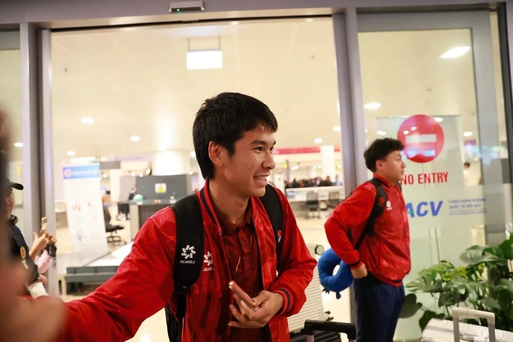 U23 Việt Nam về nước trong vòng tay yêu thương của người hâm mộ