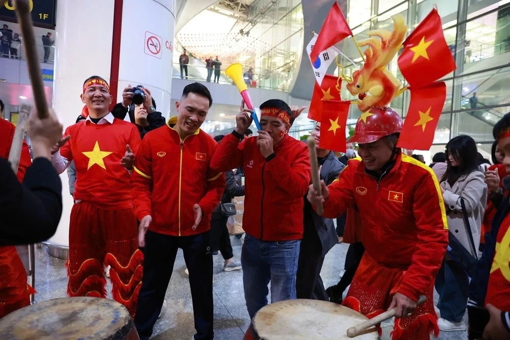 U23 Việt Nam về nước trong vòng tay yêu thương của người hâm mộ