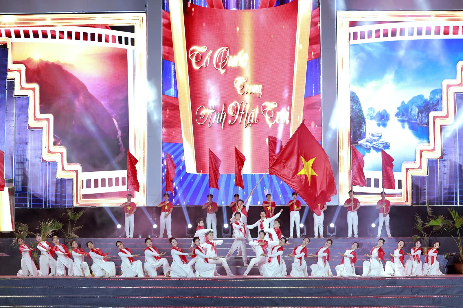 Chương trình nghệ thuật Đất Tổ linh thiêng - Khát vọng hùng cường”