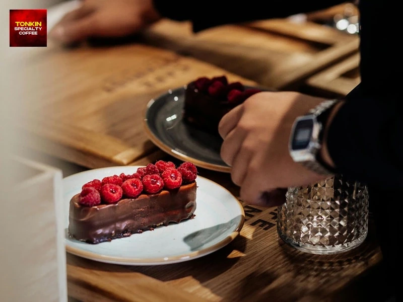 Tiệc tân niên doanh nghiệp ấn tượng với Tonkin Catering