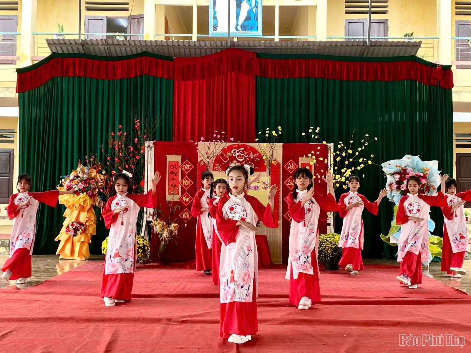 Ngày Tết quê em bài học kỹ năng sống từ những trải nghiệm