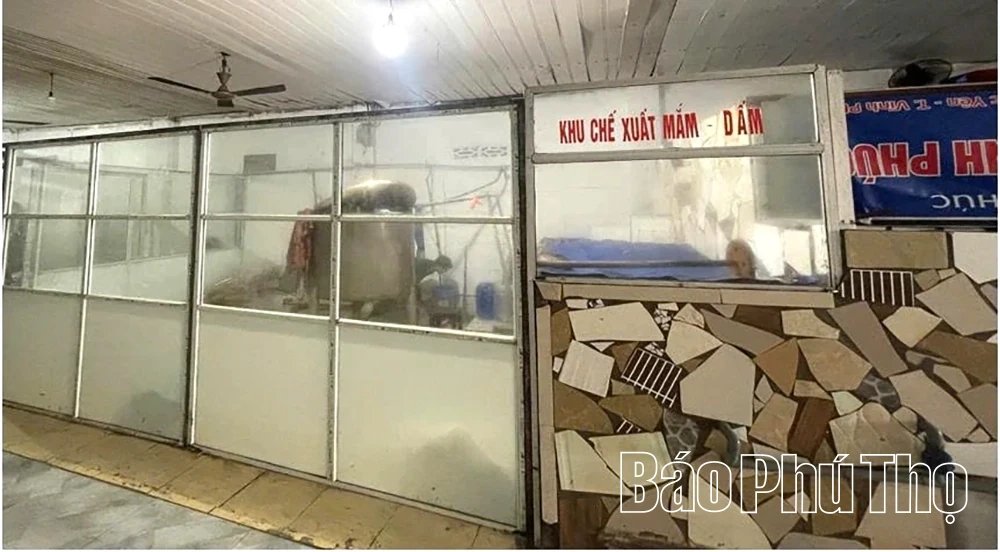 Khởi tố giám đốc công ty sản xuất gần 2.400 sản phẩm tương ớt, nước chấm giả