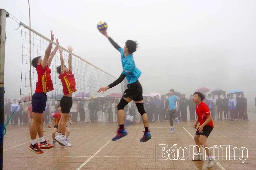 “Xuân đoàn kết, Tết thắm tình quân dân”