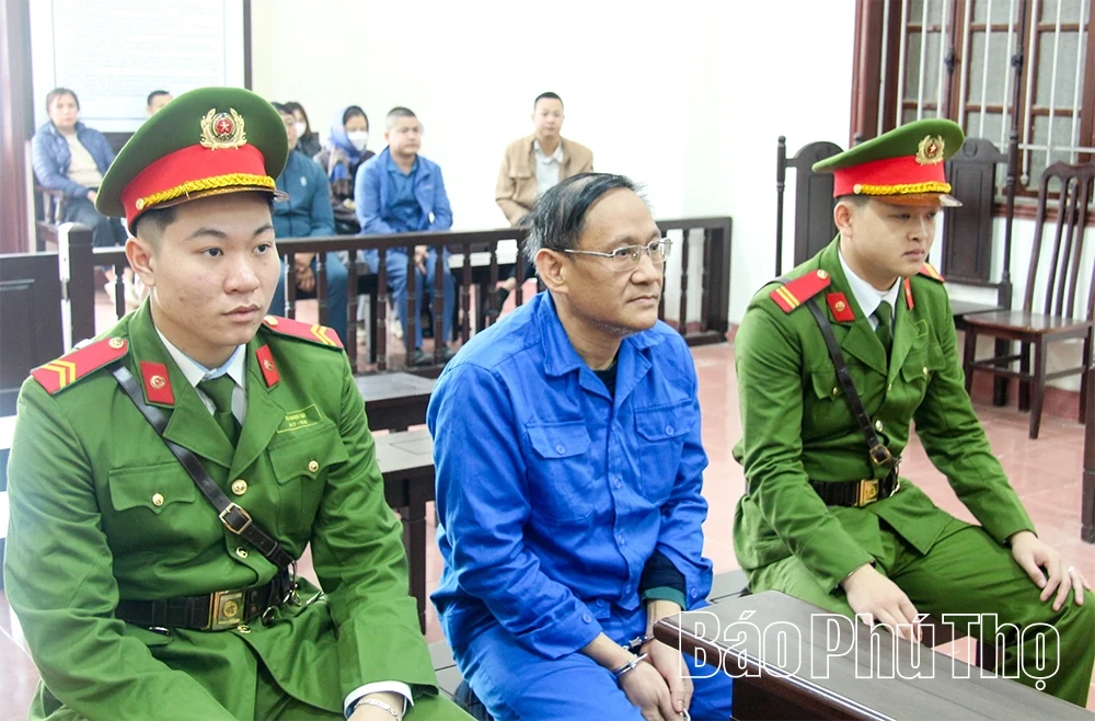 Lĩnh án 16 năm tù vì lừa đảo chiếm đoạt hơn 8 tỷ đồng