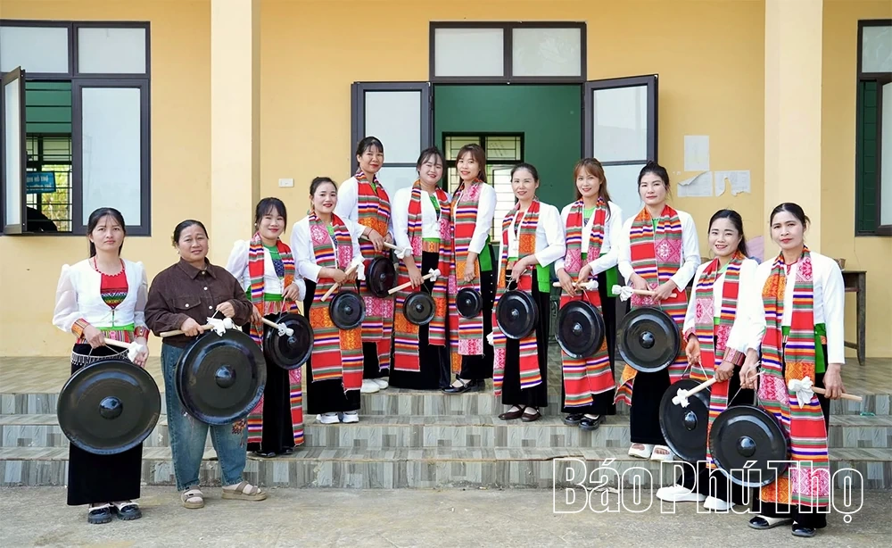 Ngày mới ở Mường Động