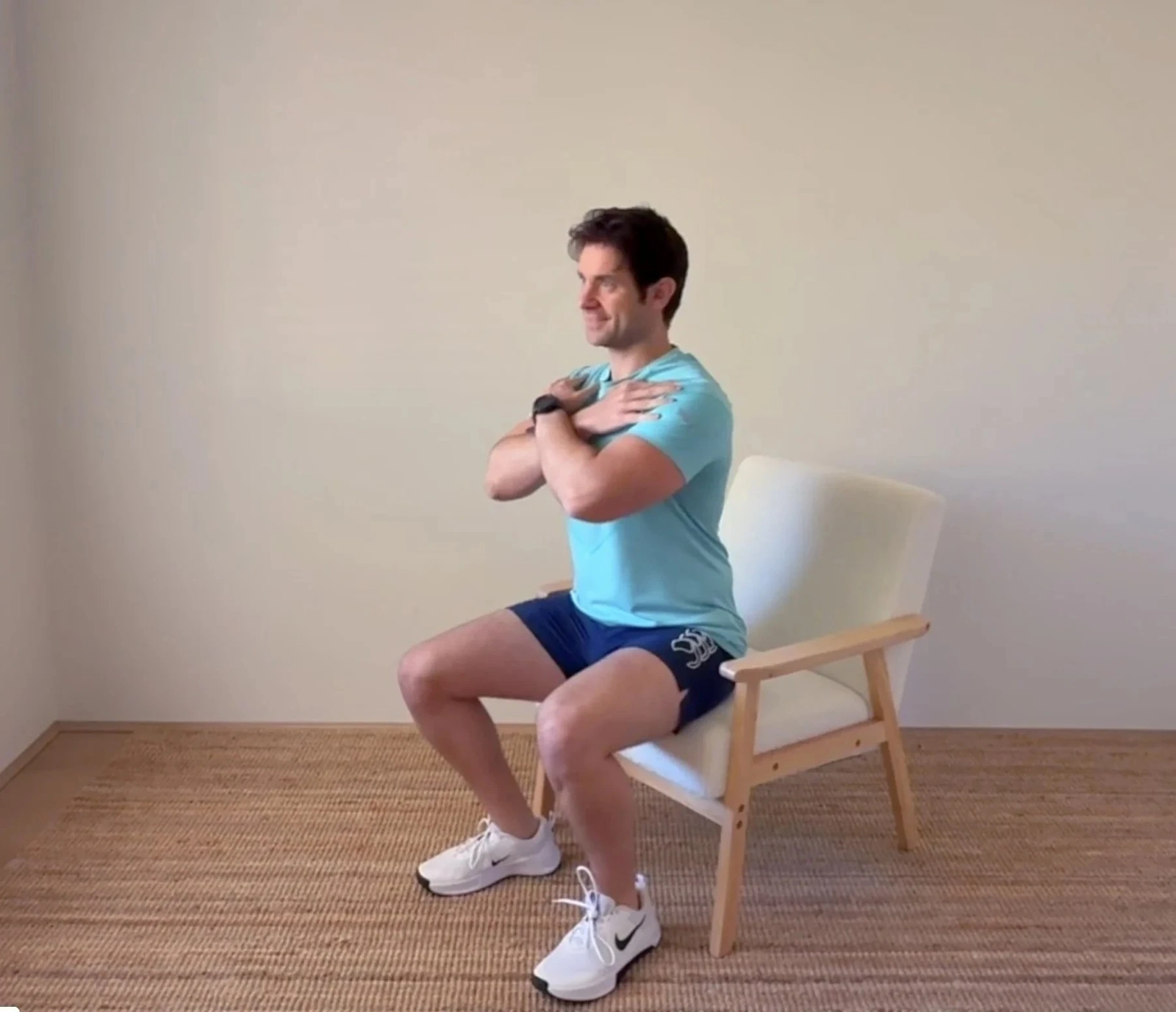 6 bài tập ngắn giúp phục hồi cơ bắp nhanh hơn tập tạ sau tuổi 55